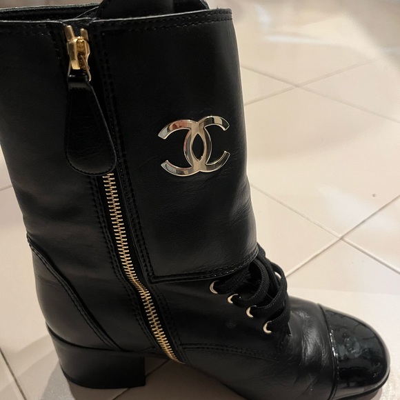 Chanel boots 19B - Picture 8 of 15